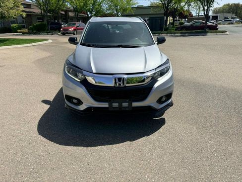 Used 2022 Honda HR-V Sport image 8
