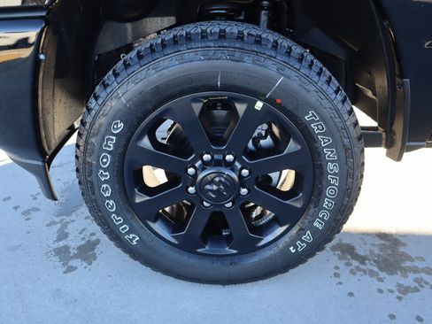 New 2026 RAM 2500 Big Horn AWD/4WD image 18