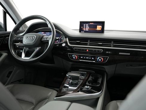 Used 2018 Audi Q7 3.0T Prestige AWD/4WD image 10