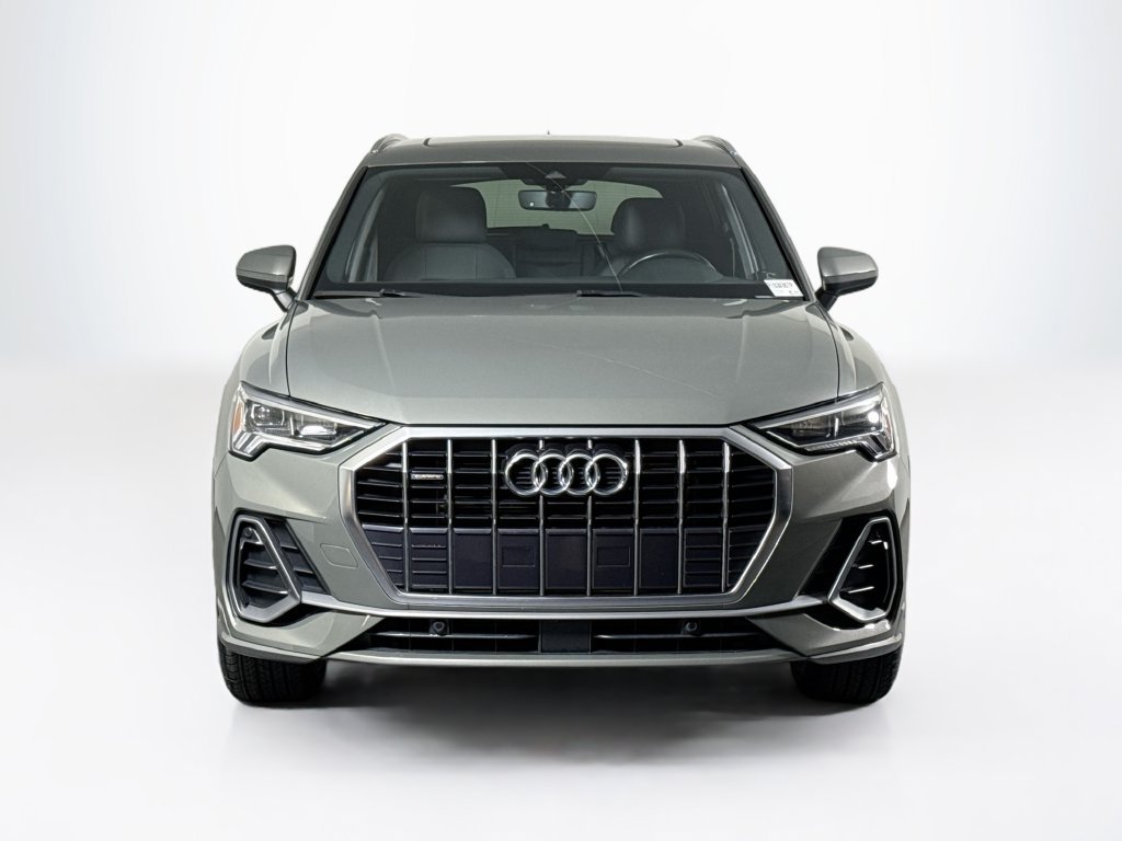 Used 2024 Audi Q3 2.0T Premium w/ Convenience Package AWD/4WD image 8