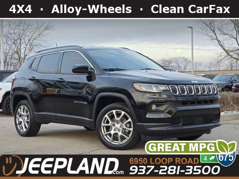 Used 2022 Jeep Compass Latitude image 1