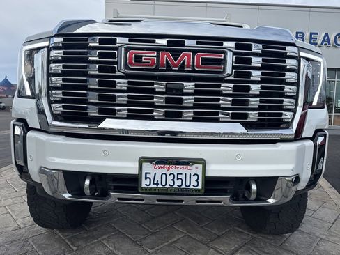Used 2024 GMC Sierra 2500 Denali w/ Denali Reserve Package image 39