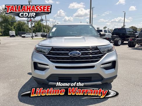 Used 2021 Ford Explorer XLT w/ Equipment Group 202A AWD/4WD image 8