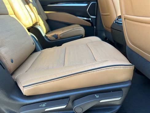 New 2026 Cadillac Escalade ESV Luxury w/ Touring Package image 15