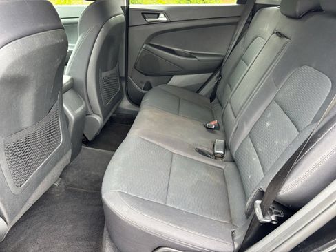 Used 2019 Hyundai Tucson SE w/ Cargo Package FWD image 15