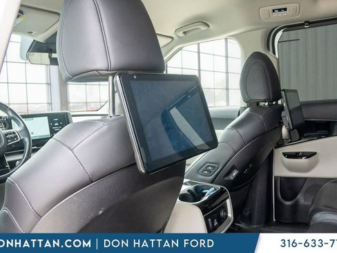 Used 2022 Kia Carnival SX FWD image 20