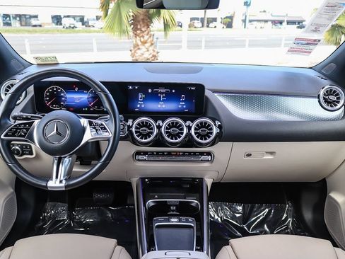 Used 2025 Mercedes-Benz GLA 250 image 15