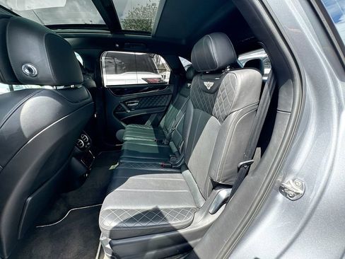 Used 2018 Bentley Bentayga Activity AWD/4WD image 26
