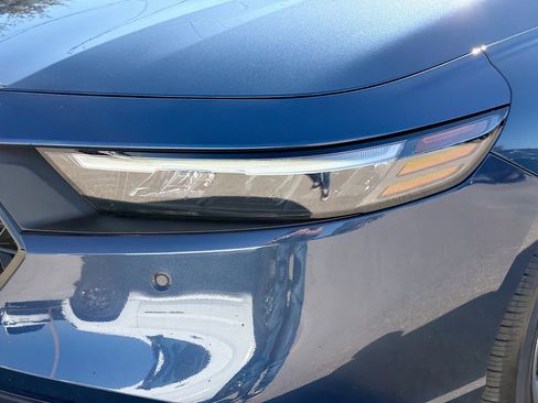 Used 2024 Honda Accord EX-L image 9