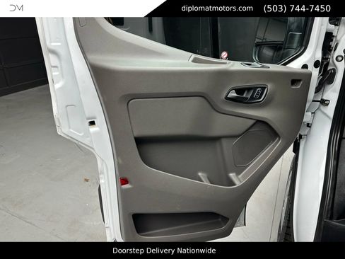 Used 2024 Ford Transit 250 Low Roof w/ Exterior Upgrade Package image 20