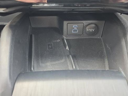 Certified 2023 Ford Escape Platinum w/ Premium Technology Package AWD/4WD image 37