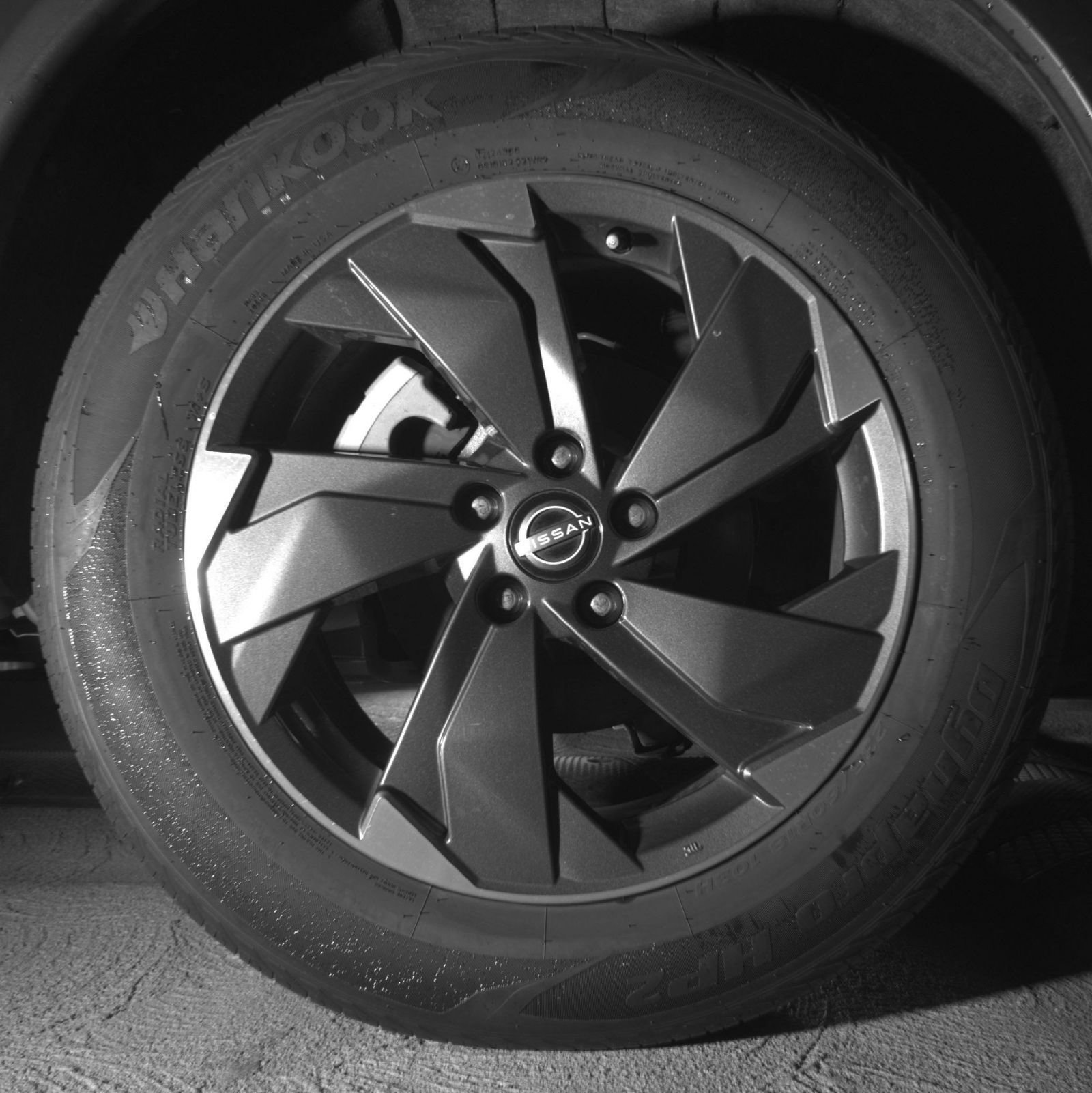 Used 2025 Nissan Rogue SV AWD/4WD image 18