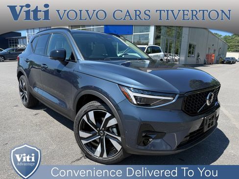 New 2026 Volvo XC40 B5 Ultra w/ Climate Package AWD/4WD image 1