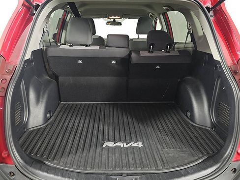 Used 2013 Toyota RAV4 LE AWD/4WD image 3