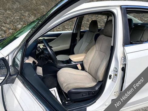 Used 2021 Subaru Legacy Premium AWD/4WD image 21