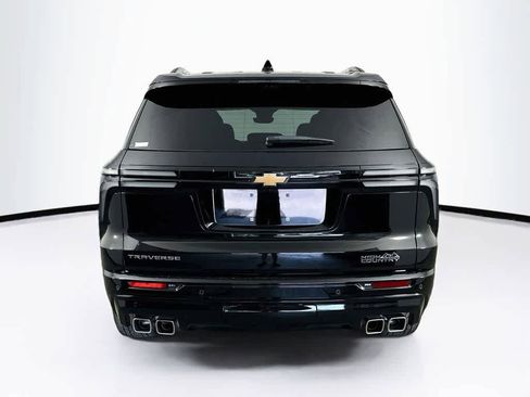Used 2026 Chevrolet Traverse High Country w/ LPO, Floor Liner Package FWD image 5