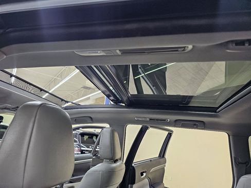 Used 2017 Toyota Highlander Limited Platinum AWD/4WD image 41