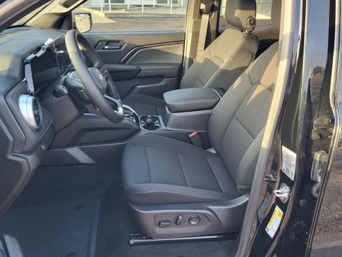 New 2026 Chevrolet Colorado LT image 14