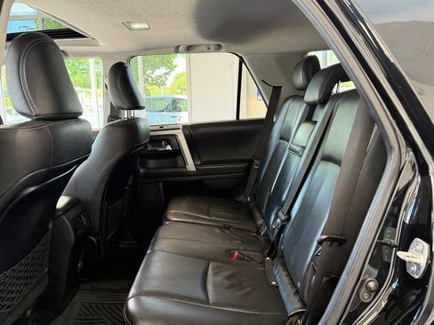 Used 2022 Toyota 4Runner Limited RWD image 7