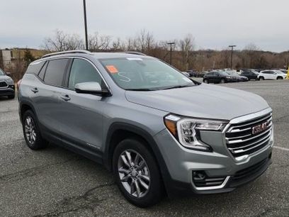Used 2024 GMC Terrain SLT