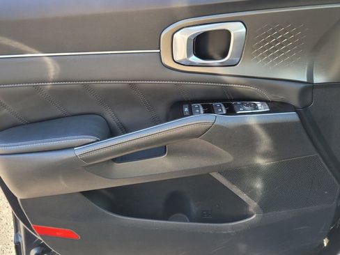 Used 2023 Kia Sorento SX image 28