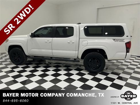 Used 2022 Toyota Tacoma SR image 2