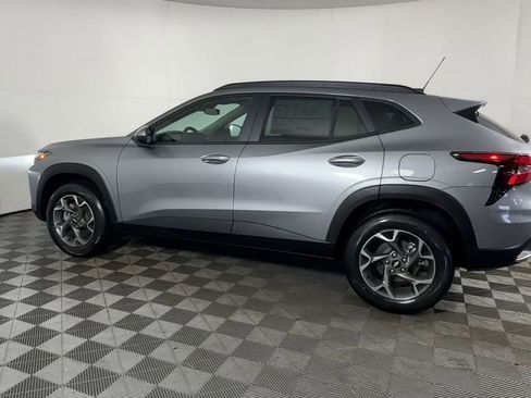 New 2026 Chevrolet Trax LT w/ LT Convenience Package image 6