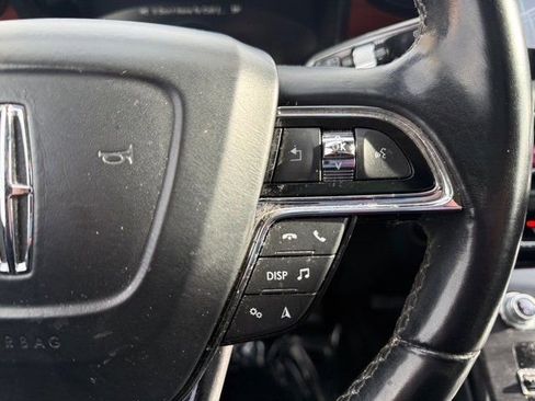 Used 2022 Lincoln Nautilus Reserve image 21