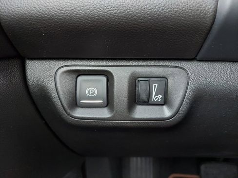 Used 2020 GMC Acadia AT4 image 38