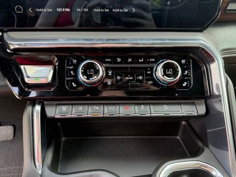 Used 2024 GMC Sierra 3500 Denali Ultimate image 18