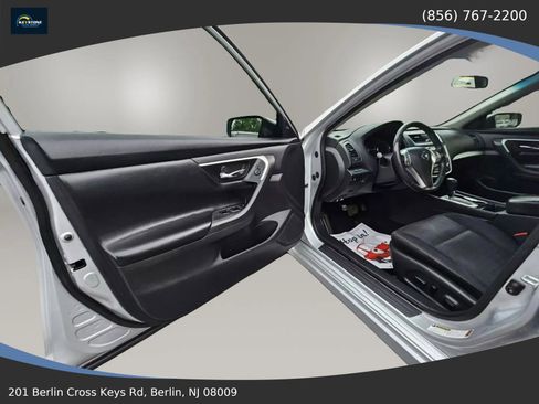 Used 2017 Nissan Altima 2.5 SV FWD image 9
