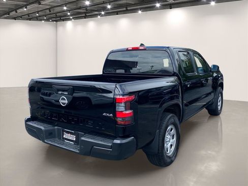 Used 2024 Nissan Frontier S w/ Technology Package AWD/4WD image 7