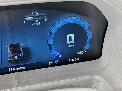 Used 2025 Ford Bronco Badlands AWD/4WD image 12