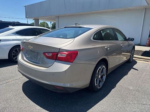 Used 2023 Chevrolet Malibu LT w/ Driver Confidence Package FWD image 4