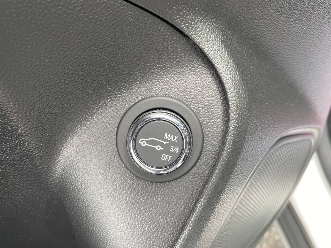 Used 2023 Buick Encore GX Essence w/ Advanced Technology Package AWD/4WD image 15