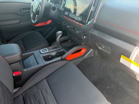 New 2026 Nissan Frontier PRO-4X w/ Pro-4x Convenience Package AWD/4WD image 11