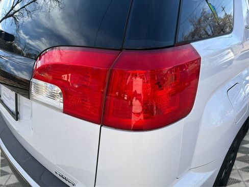 Used 2017 GMC Terrain SLT w/ Open Road Package image 39