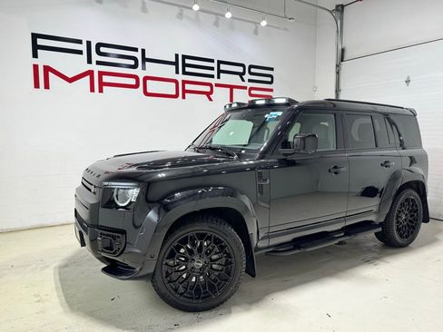 Used 2023 Land Rover Defender 110 X-Dynamic SE image 7