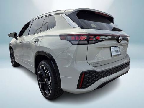 New 2026 Volkswagen Tiguan SEL R-Line AWD/4WD image 3