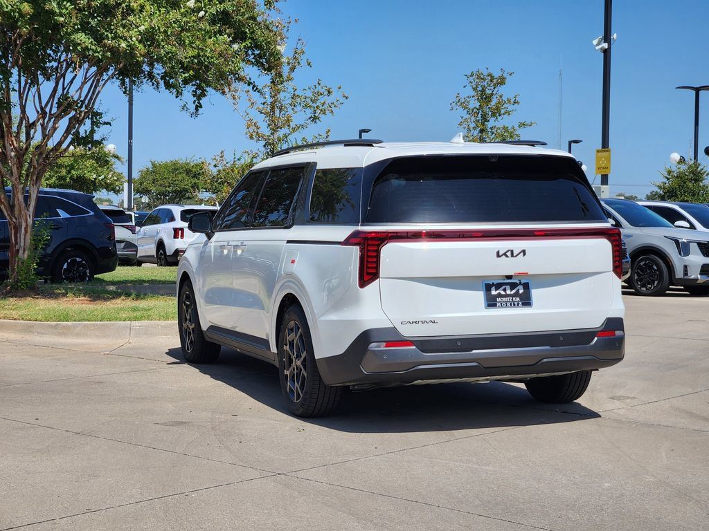 New 2027 Kia Carnival SX Prestige FWD image 3