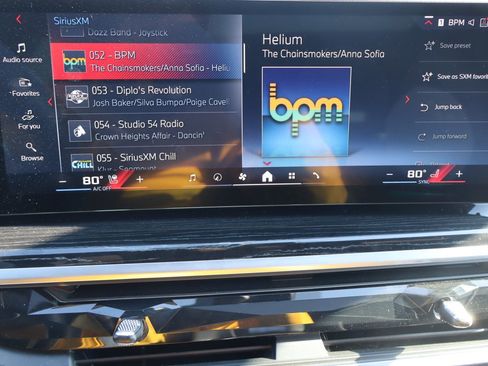 Used 2025 BMW X7 M60i image 16