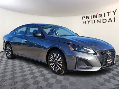 Used 2024 Nissan Altima 2.5 SV