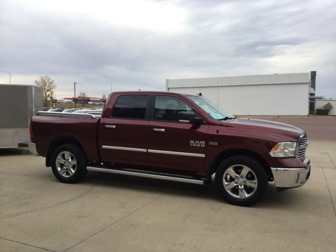 Used 2017 RAM 1500 Big Horn image 3