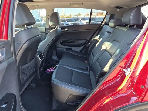Used 2022 Kia Sportage EX image 22