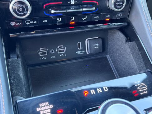 Used 2022 Jeep Grand Cherokee L Summit AWD/4WD image 37