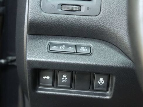 Used 2018 Nissan Altima 2.5 SV FWD image 15
