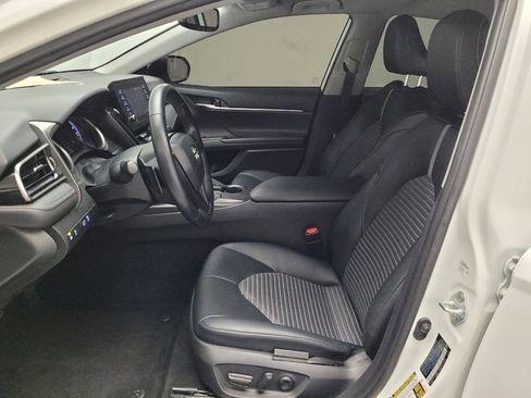 Used 2021 Toyota Camry SE image 17