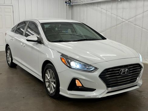 Used 2019 Hyundai Sonata SE FWD image 1