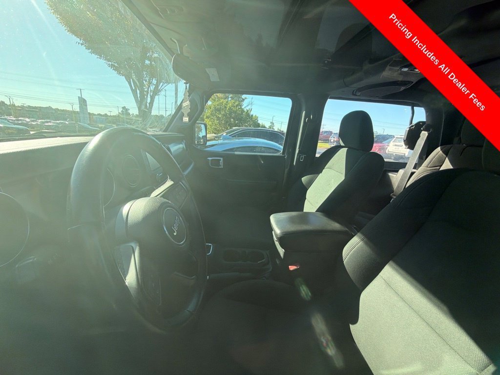 Used 2019 Jeep Wrangler Sport AWD/4WD image 9
