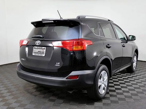 Used 2013 Toyota RAV4 LE image 9